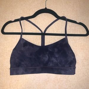 LULULEMON FLOW Y NULU BRA SIZE 6!!